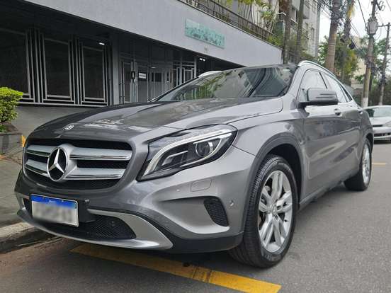 MERCEDES-BENZ-GLA 200-1.6 CGI ADVANCE 16V TURBO FLEX 4P AUTOMÁTICO MERCEDES-BENZ-GLA 200-2015