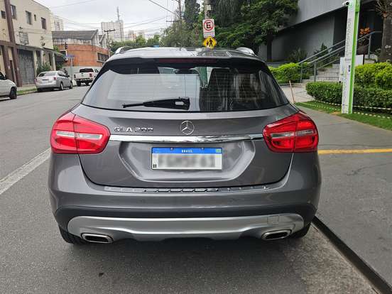 MERCEDES-BENZ-GLA 200-1.6 CGI ADVANCE 16V TURBO FLEX 4P AUTOMÁTICO MERCEDES-BENZ-GLA 200-2015