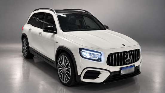 MERCEDES-BENZ-GLB 35 AMG-2024