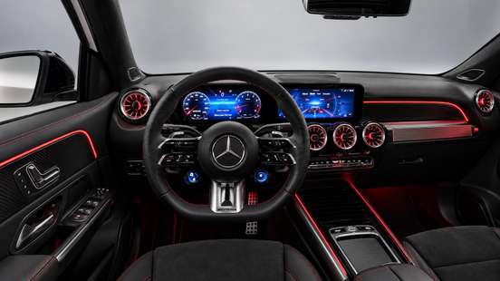MERCEDES-BENZ-GLB 35 AMG-2024