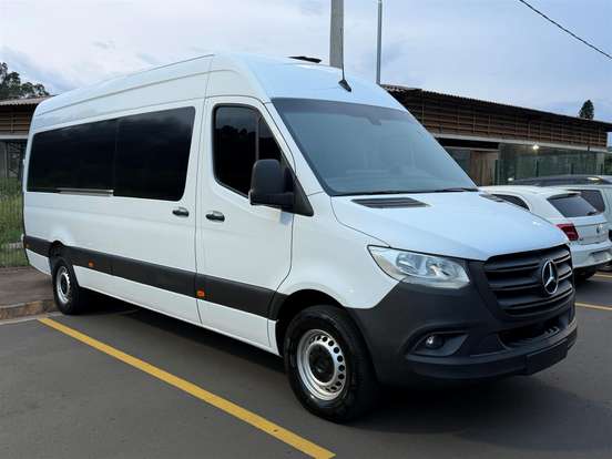 MERCEDES-BENZ-SPRINTER-2020