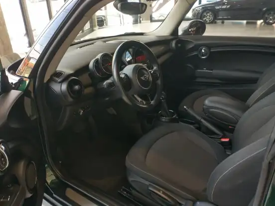 MINI-COOPER-1.5 12V TURBO GASOLINA 2P AUTOMÁTICO MINI-COOPER-2014