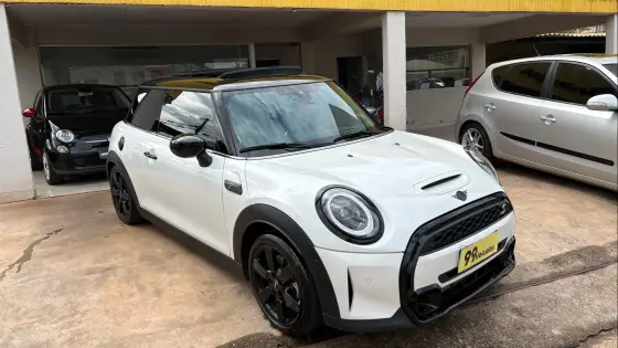 MINI COOPER 2.0 16V TWINPOWER GASOLINA JOHN COOPER WORKS 2P STEPTRONIC