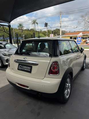 MINI-ONE-2011