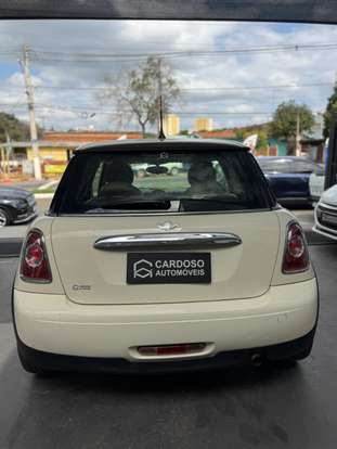 MINI-ONE-2011