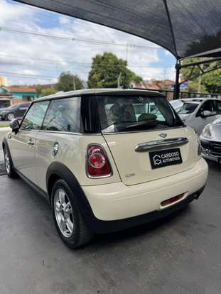 MINI-ONE-2011
