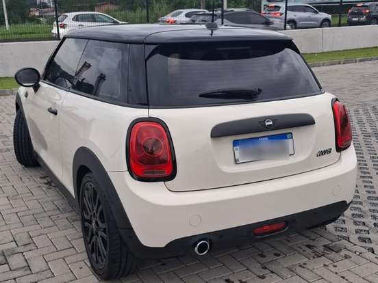 MINI-COOPER-1.5 12V TURBO GASOLINA 2P AUTOMÁTICO MINI-COOPER-2014