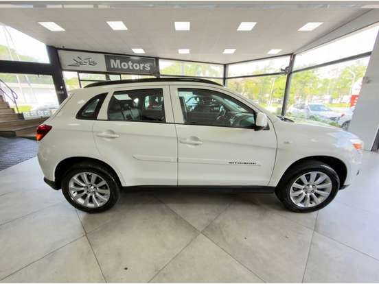 MITSUBISHI-ASX-2016