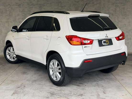 MITSUBISHI-ASX-2011