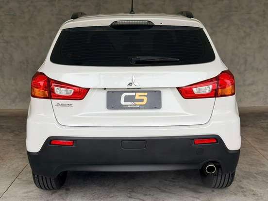 MITSUBISHI-ASX-2011