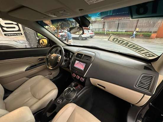 MITSUBISHI-ASX-2.0 AWD 16V FLEX 4P AUTOMÁTICO MITSUBISHI-ASX-2017
