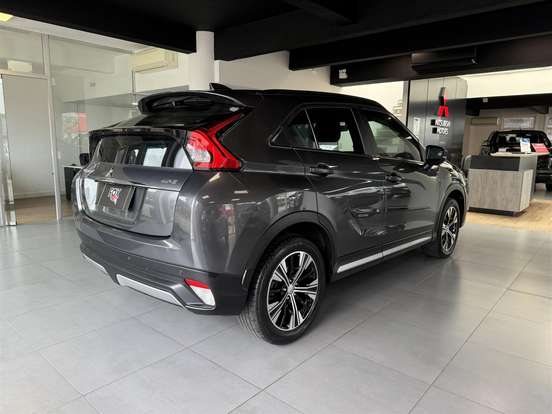 MITSUBISHI-ECLIPSE CROSS-1.5 MIVEC TURBO GASOLINA HPE CVT MITSUBISHI-ECLIPSE CROSS-2021