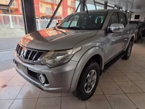 MITSUBISHI-L200 TRITON-2.4 16V TURBO DIESEL SPORT HPE CD 4P 4X4 AUTOMÁTICO MITSUBISHI-L200 TRITON-2019