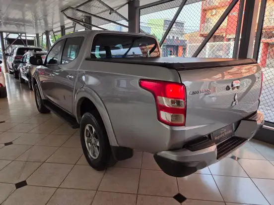 MITSUBISHI-L200 TRITON-2.4 16V TURBO DIESEL SPORT HPE CD 4P 4X4 AUTOMÁTICO MITSUBISHI-L200 TRITON-2019
