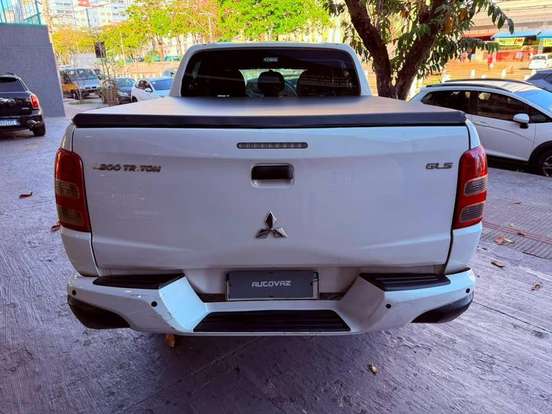 MITSUBISHI-L200 TRITON-2.4 16V TURBO DIESEL GLS CD 4X4 AUTOMÁTICO MITSUBISHI-L200 TRITON-2021