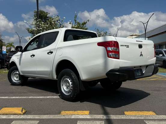 MITSUBISHI-L200 TRITON-2020