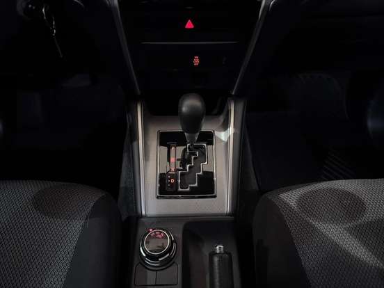 MITSUBISHI-L200 TRITON-2023