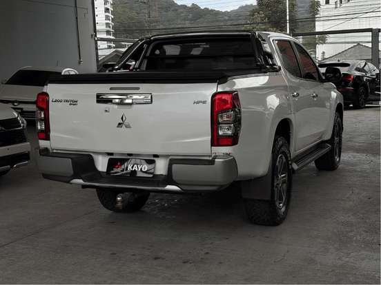 MITSUBISHI-L200 TRITON-2.4 16V TURBO DIESEL SPORT HPE CD 4P 4X4 AUTOMÁTICO MITSUBISHI-L200 TRITON-2021