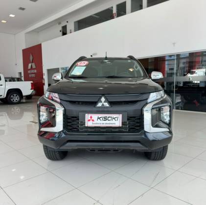 MITSUBISHI L200 TRITON 2.4 16V TURBO DIESEL SPORT HPE CD 4P 4X4 AUTOMÁTICO