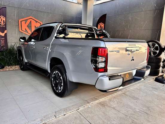 MITSUBISHI-L200 TRITON-2024