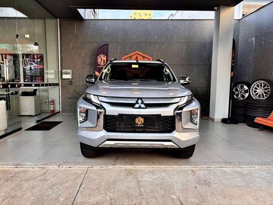 MITSUBISHI-L200 TRITON-2.4 16V TURBO DIESEL SPORT HPE CD 4P 4X4 AUTOMÁTICO MITSUBISHI-L200 TRITON-2024
