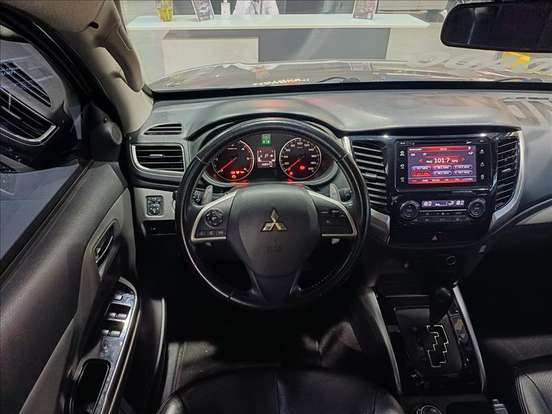 MITSUBISHI-L200 TRITON-2017