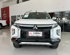 MITSUBISHI L200 TRITON 2.4 16V TURBO DIESEL SPORT HPE-S CD 4P 4X4 AUTOMÁTICO MITSUBISHI L200 TRITON 2.4 16V TURBO DIESEL SPORT HPE-S CD 4P 4X4 AUTOMÁTICO
