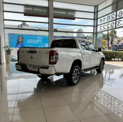 MITSUBISHI-L200 TRITON-2024