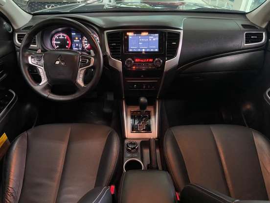 MITSUBISHI-L200 TRITON-2024