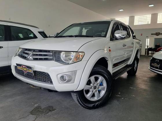MITSUBISHI L200 TRITON 2.4 HLS 4X2 CD 16V FLEX 4P MANUAL