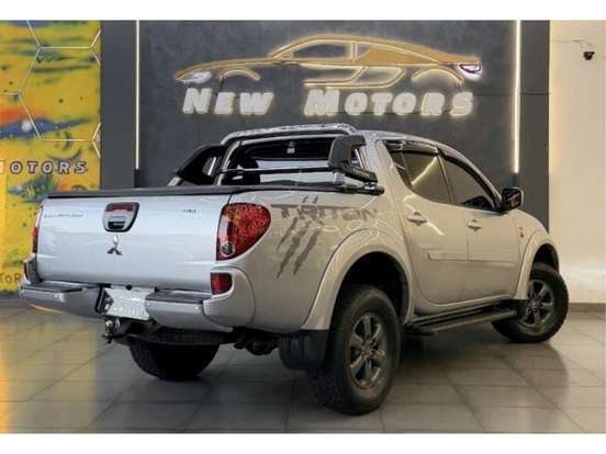 MITSUBISHI-L200 TRITON-2015