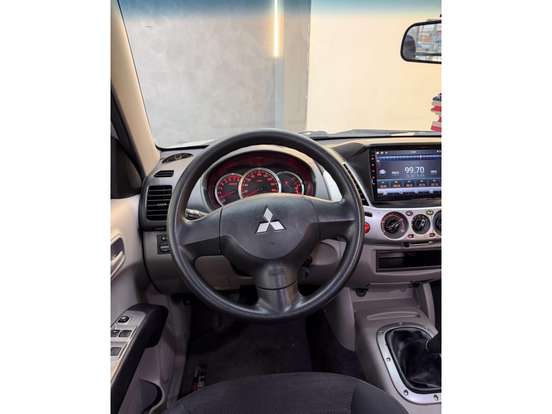 MITSUBISHI-L200 TRITON-2015