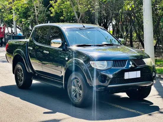MITSUBISHI-L200 TRITON-2009