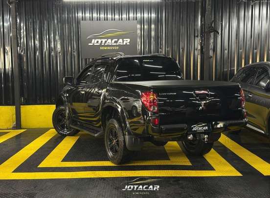 MITSUBISHI-L200 TRITON-2010