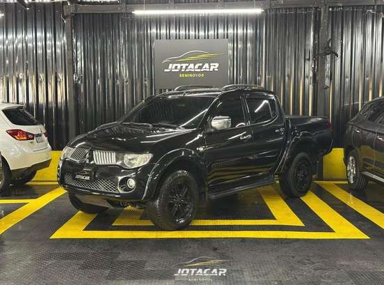 MITSUBISHI-L200 TRITON-3.5 4X4 CD V6 24V FLEX 4P AUTOMÁTICO MITSUBISHI-L200 TRITON-2010