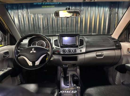 MITSUBISHI-L200 TRITON-2010