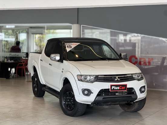 MITSUBISHI-L200 TRITON-3.5 HPE 4X4 CD V6 24V FLEX 4P AUTOMÁTICO MITSUBISHI-L200 TRITON-2014