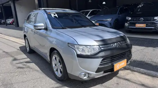 MITSUBISHI-OUTLANDER-2013