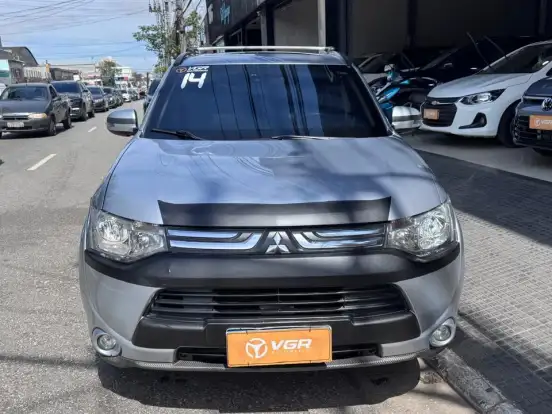 MITSUBISHI-OUTLANDER-2.0 16V GASOLINA 4P AUTOMÁTICO MITSUBISHI-OUTLANDER-2013