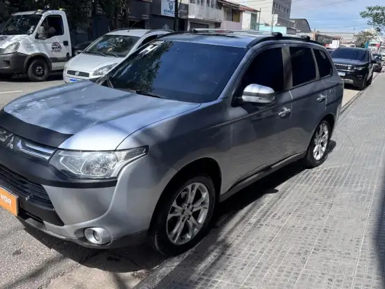MITSUBISHI-OUTLANDER-2.0 16V GASOLINA 4P AUTOMÁTICO MITSUBISHI-OUTLANDER-2013