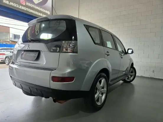 MITSUBISHI-OUTLANDER-2.4 4X4 16V GASOLINA 4P AUTOMÁTICO MITSUBISHI-OUTLANDER-2009