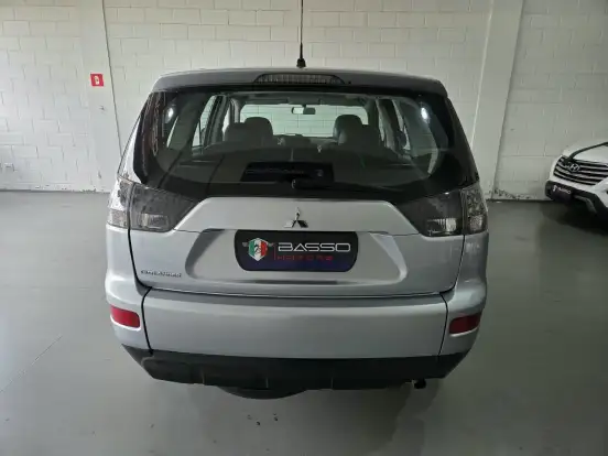 MITSUBISHI-OUTLANDER-2.4 4X4 16V GASOLINA 4P AUTOMÁTICO MITSUBISHI-OUTLANDER-2009