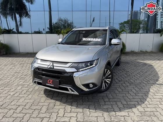 MITSUBISHI OUTLANDER 2.2 MIVEC DI-D DIESEL HPE-S AWD AUTOMÁTICO