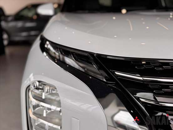 MITSUBISHI-OUTLANDER-2025