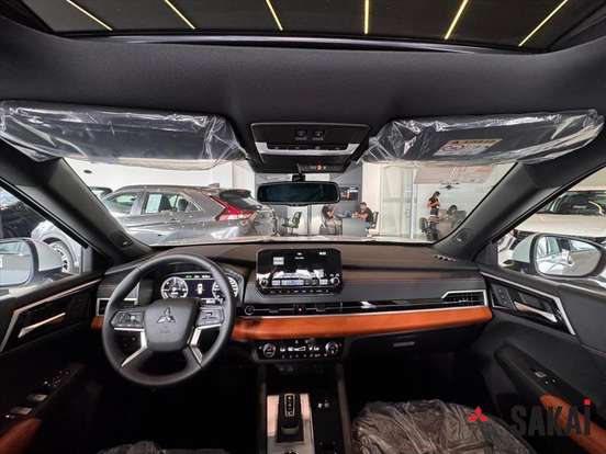 MITSUBISHI-OUTLANDER-2.4 PHEV SIGNATURE S-AWC DHT MITSUBISHI-OUTLANDER-2025