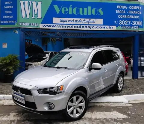 MITSUBISHI-OUTLANDER-2012