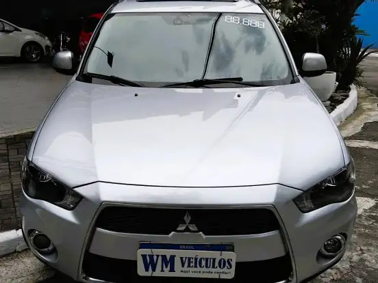 MITSUBISHI-OUTLANDER-3.0 GT 4X4 V6 24V GASOLINA 4P AUTOMÁTICO MITSUBISHI-OUTLANDER-2012