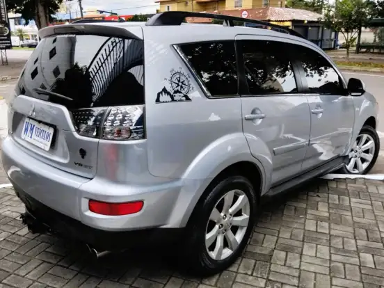 MITSUBISHI-OUTLANDER-3.0 GT 4X4 V6 24V GASOLINA 4P AUTOMÁTICO MITSUBISHI-OUTLANDER-2012