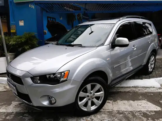 MITSUBISHI-OUTLANDER-3.0 GT 4X4 V6 24V GASOLINA 4P AUTOMÁTICO MITSUBISHI-OUTLANDER-2012