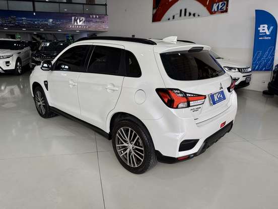 MITSUBISHI-OUTLANDER SPORT-2021